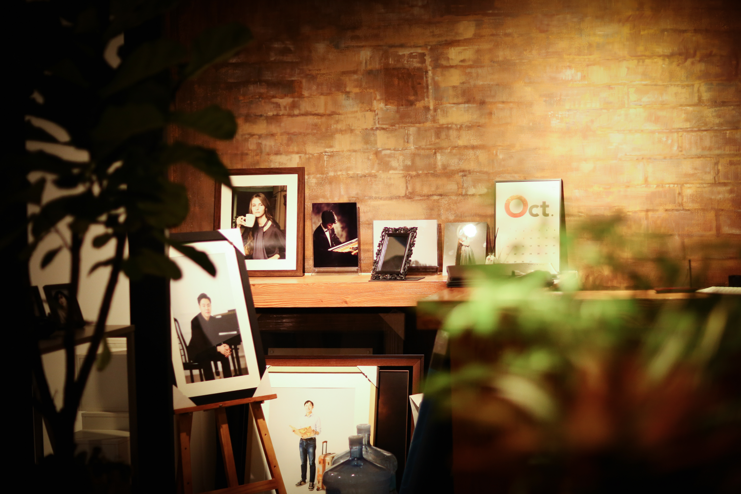 Hongdae Photo Studio - Time On Me Studio 타임온미 스튜디오 | Creatrip members 10% OFF!